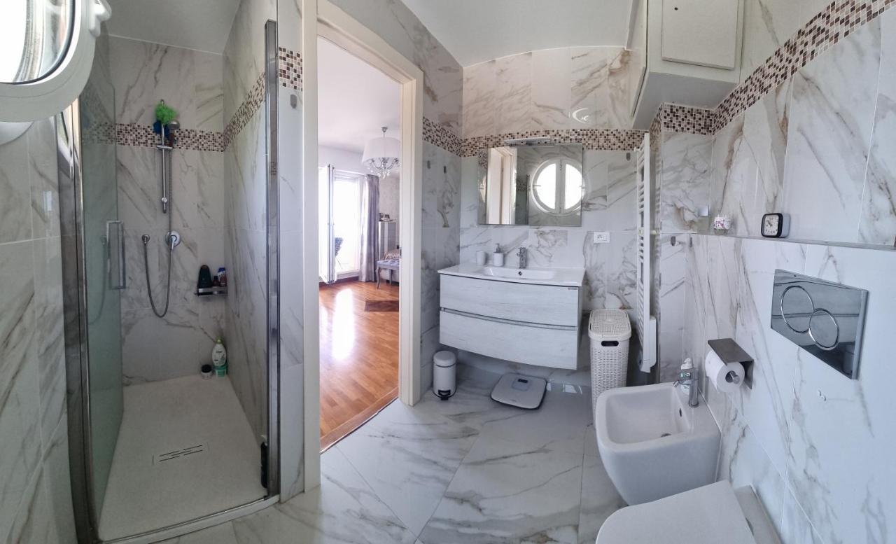 Dernier Etage D'Une Maison Roquebrune-Cap-Martin Eksteriør bilde